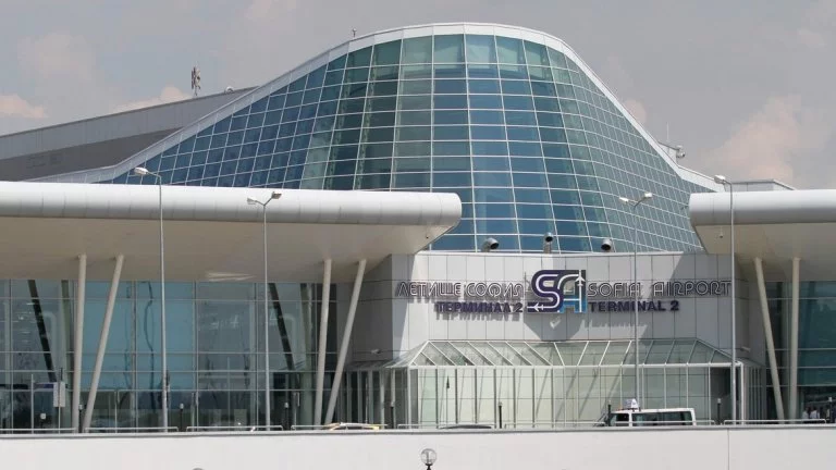 Терминал 2 на летище София
